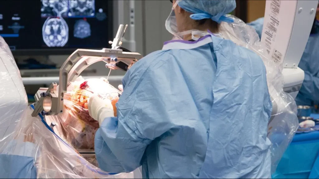 neurosurgery header image 07393322 7
